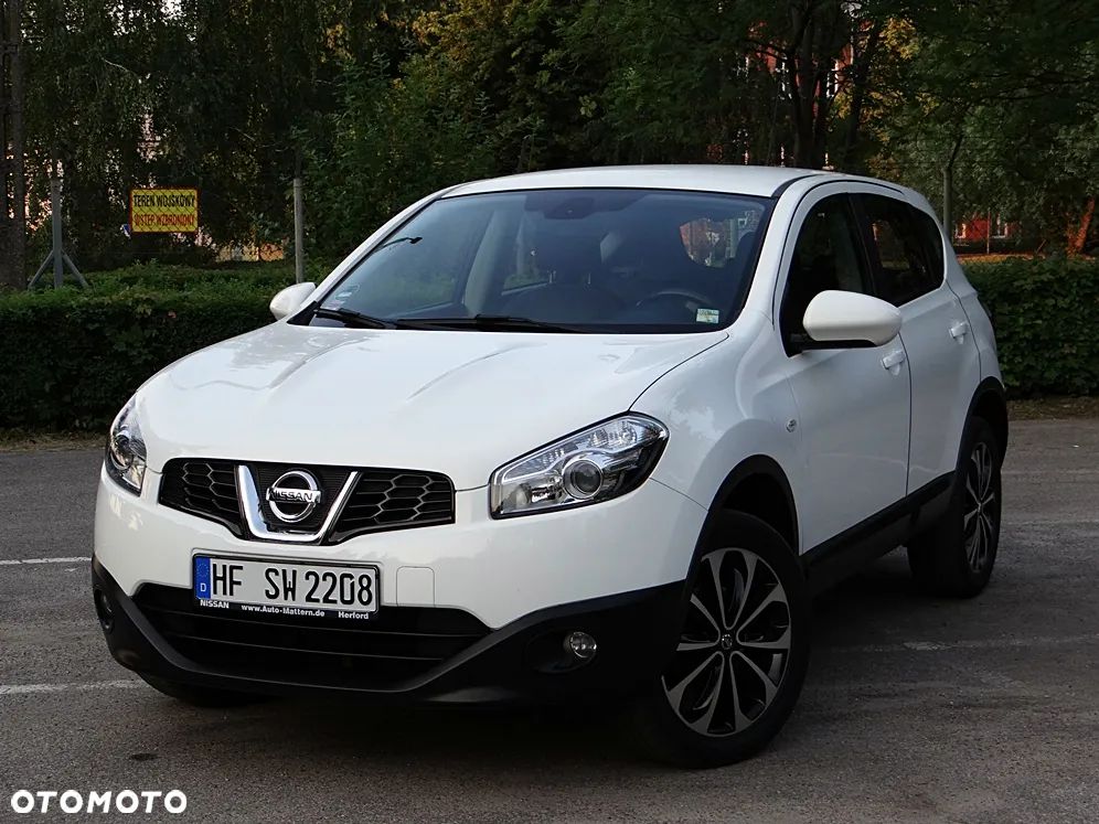 Nissan Qashqai 2.0 lounge - 1