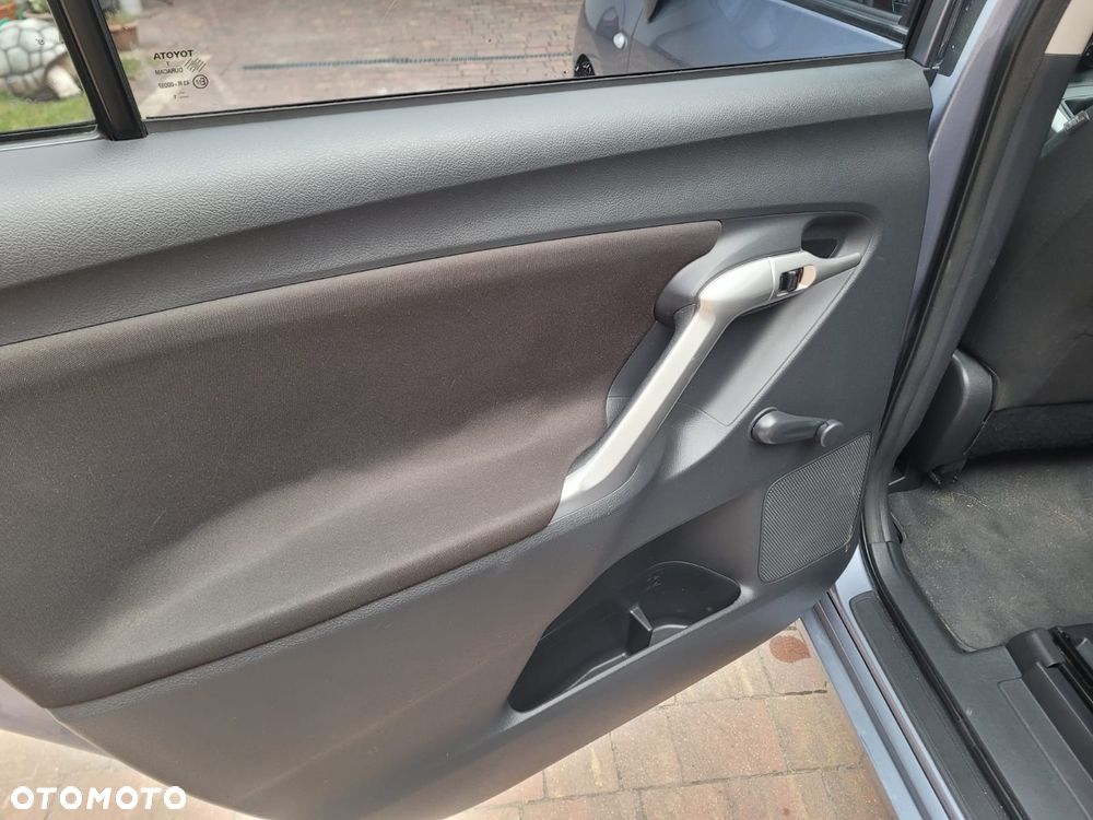 Toyota Verso 1.6 5-Sitzer Comfort - 25