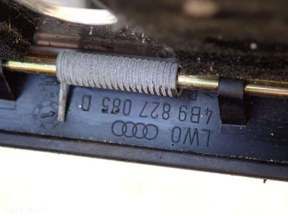 AUDI A6 C5 CZĘŚCI (1)- 4A0857833D, 8E0/1J0864203 B/C/D, 4B9827507M, 4B0823509,4B9827085D, 4B1880204G, DZWIGNIA HAMULCA RĘCZNEGO, 4B9827552M, 4B0823359C, LINKA MASKI, 8L0035501E, 4B0959655P, 8E0909559H, (E8) 67R-016205, 4B0962258N, 8D0422373C, 4B0955453A,  RADIO +PANEL - 11