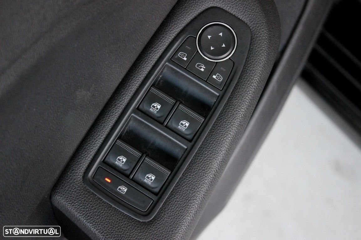 Renault Clio - 10