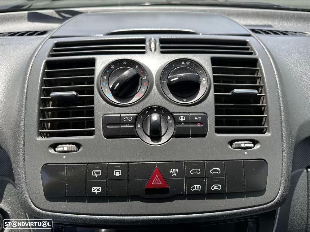Mercedes-Benz Vito Compacta CREW - 38