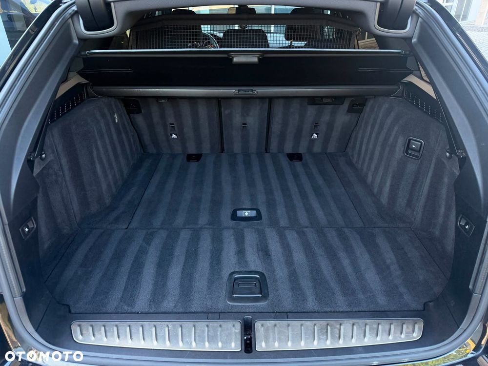 BMW Seria 5 525d M Sport sport - 30