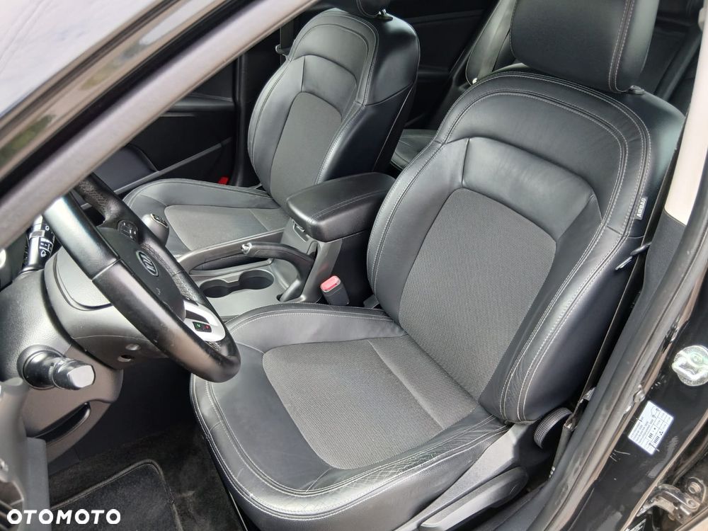 Kia Sportage 1.6 GDI 2WD Attract - 2