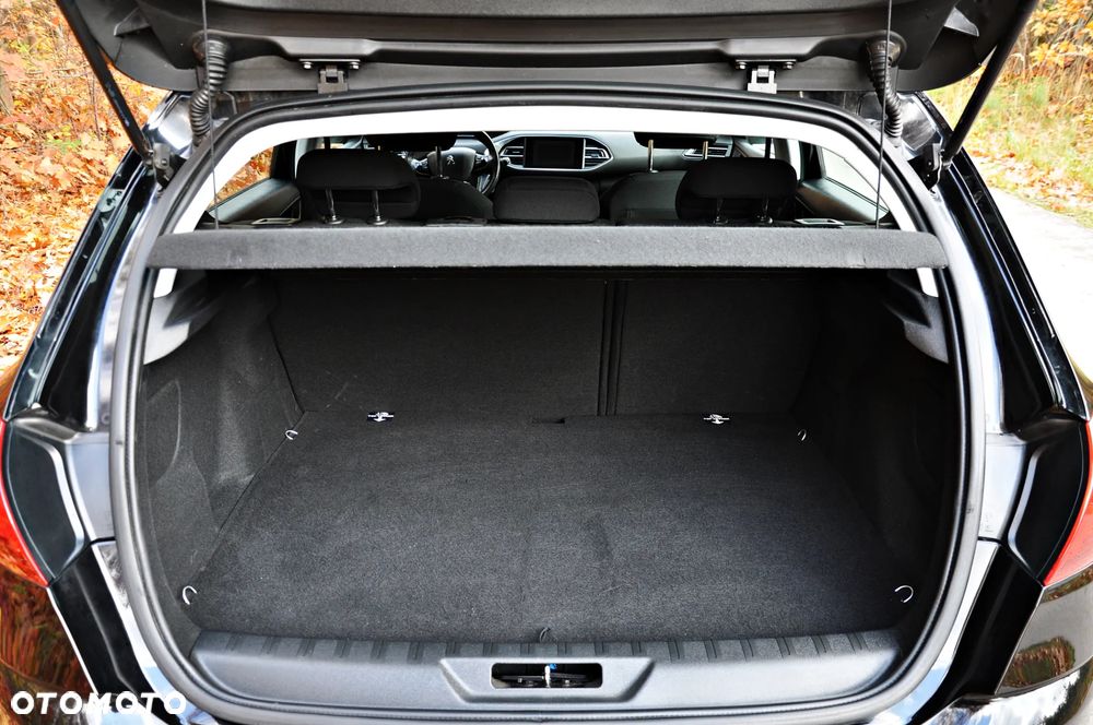 Peugeot 308 1.6 THP Active - 32