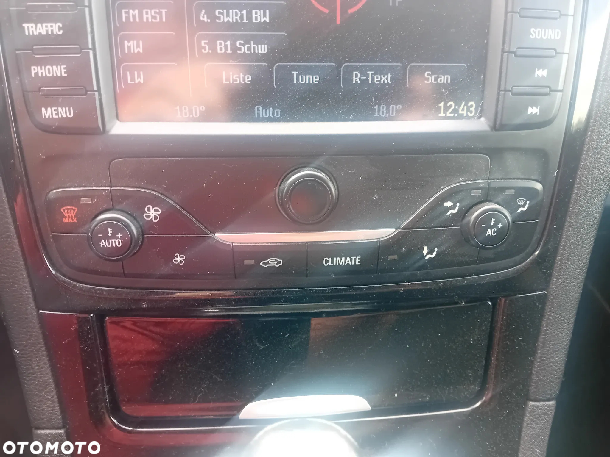 Ford S-Max - 23