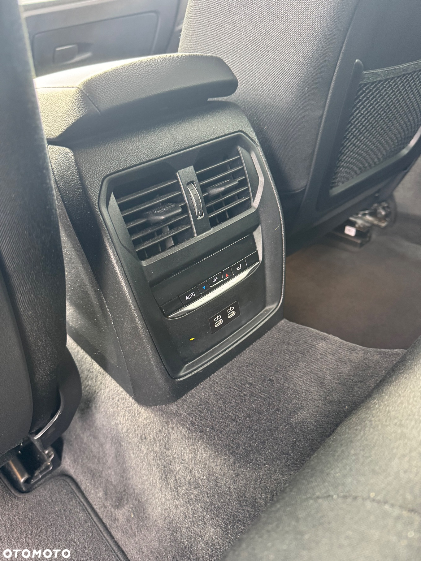 BMW Seria 3 318d Touring - 17