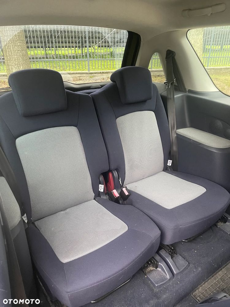 Peugeot 1007 1.6 Trendy 2-Tronic - 6