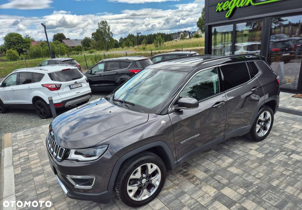 Jeep Compass - 26