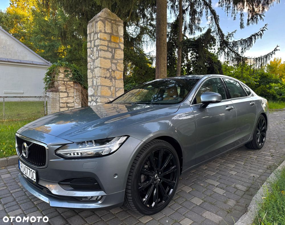 Volvo S90 D4 Geartronic Momentum Pro - 1
