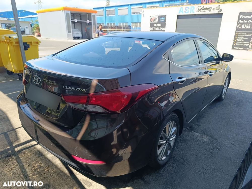 Hyundai Elantra 1.6 MPi Aut. Exclusive - 8