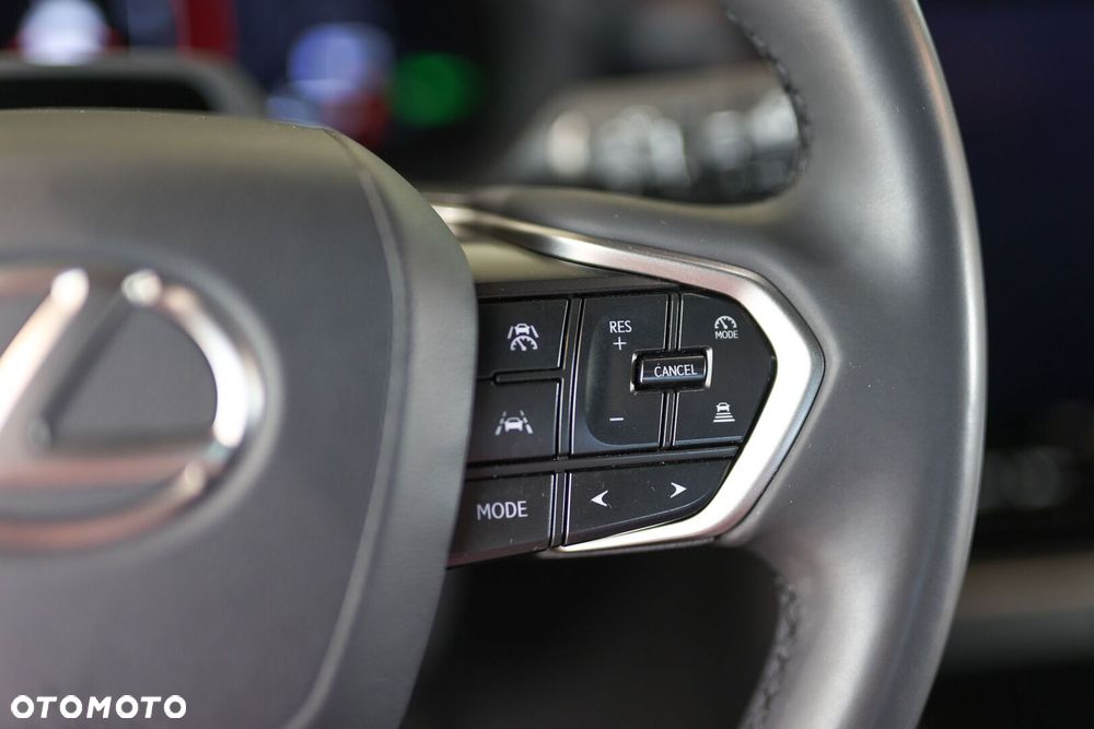 Lexus LBX 1.5 Hybrid Emotion - 33