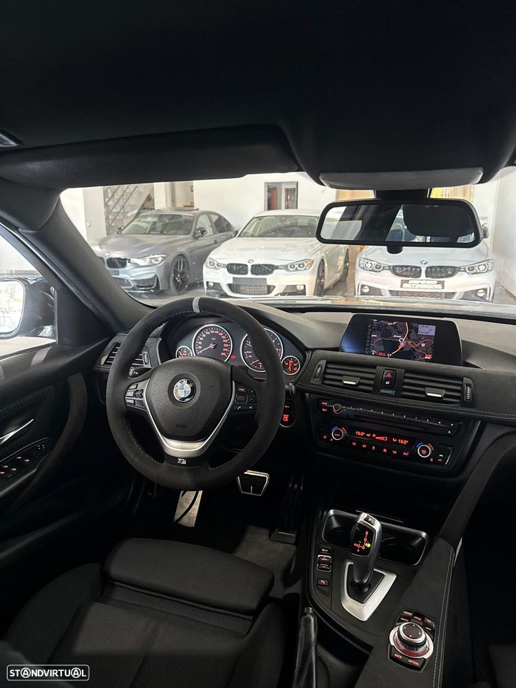 BMW 320 d Auto Pack M - 31