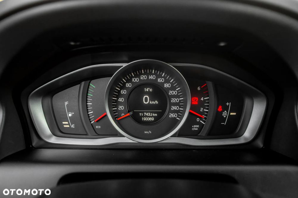 Volvo XC 60 D4 AWD Summum - 30