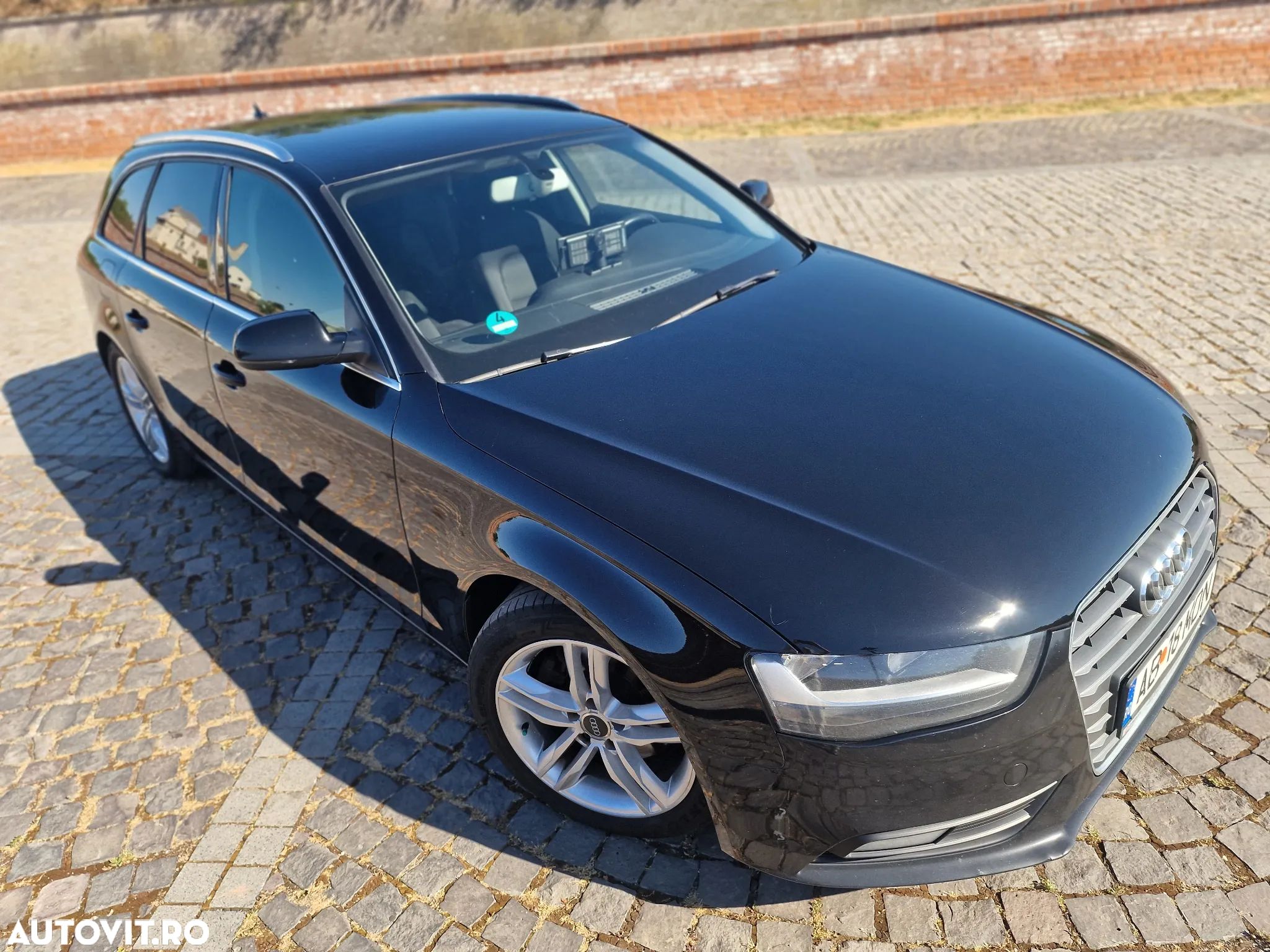 Audi A4 Avant 2.0 TDIe - 1