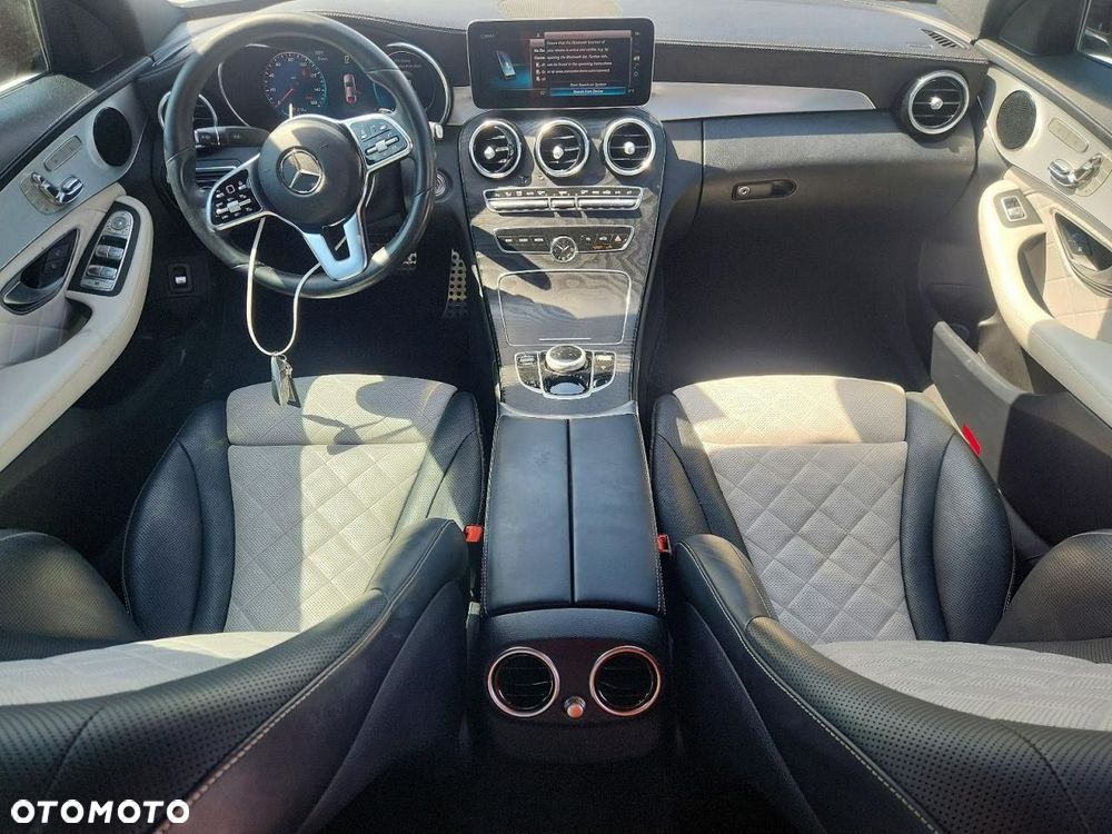 Mercedes-Benz Klasa C 300 9G-TRONIC AMG Line - 8