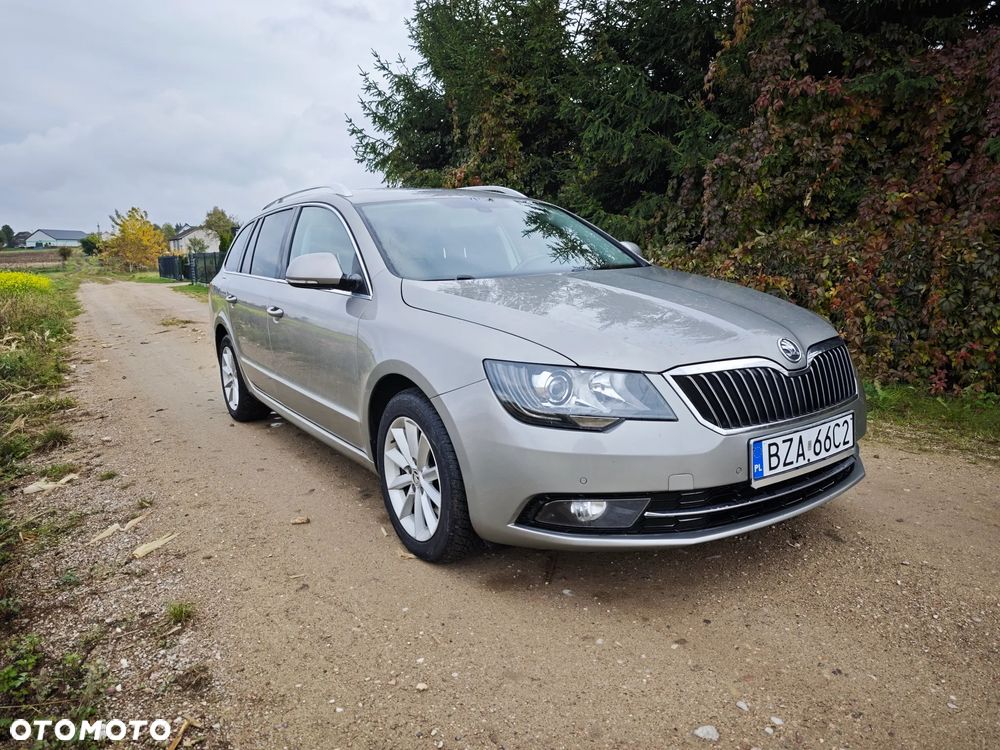 Skoda Superb 2.0 TDI 4x4 Elegance DSG - 3