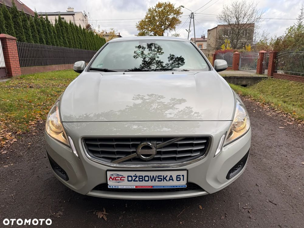Volvo V60 D3 Momentum - 5