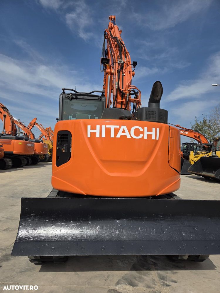 Hitachi ZX135US-6, 15t, 2018, 3.958h, PADURI CAUCIUC NOI, CUPLA RAPIDA HIDRAULICA, CUPA LATA NOUA, cupa ingusta, camera spate, camere laterale, Adanc sapare 6m, latime 2,49m, ridica 7t, consum mediu 7l/h, posibil leasing 3 ani-PROMOTIE 79.900 EUR+Tva - 4