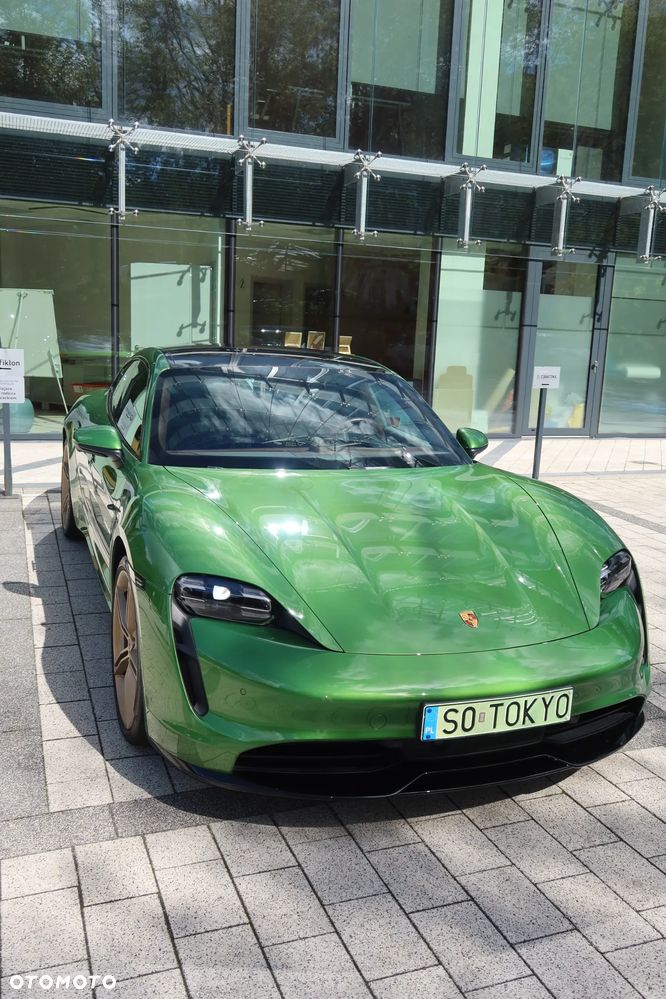 Porsche Taycan - 15