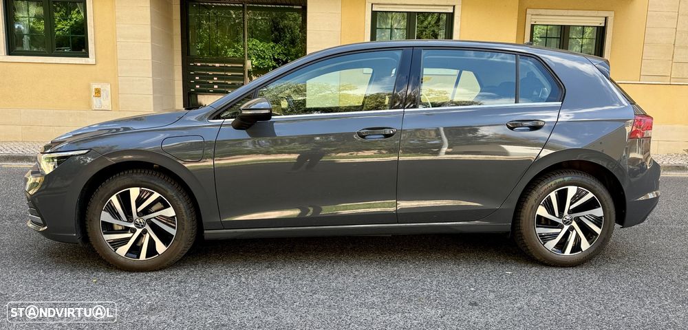 VW Golf 1.4 GTE Plug-In-Hybrid DSG - 2
