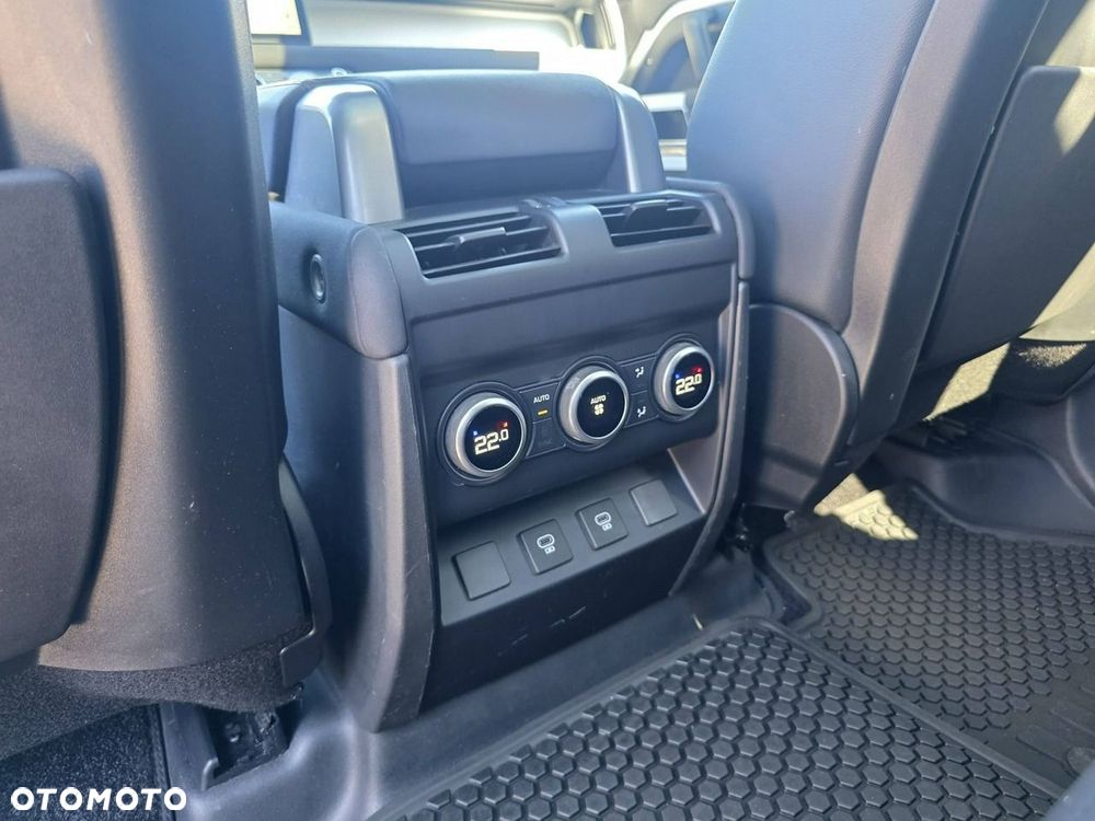 Land Rover Defender 2.0 P300 75th Limited Edition - 29