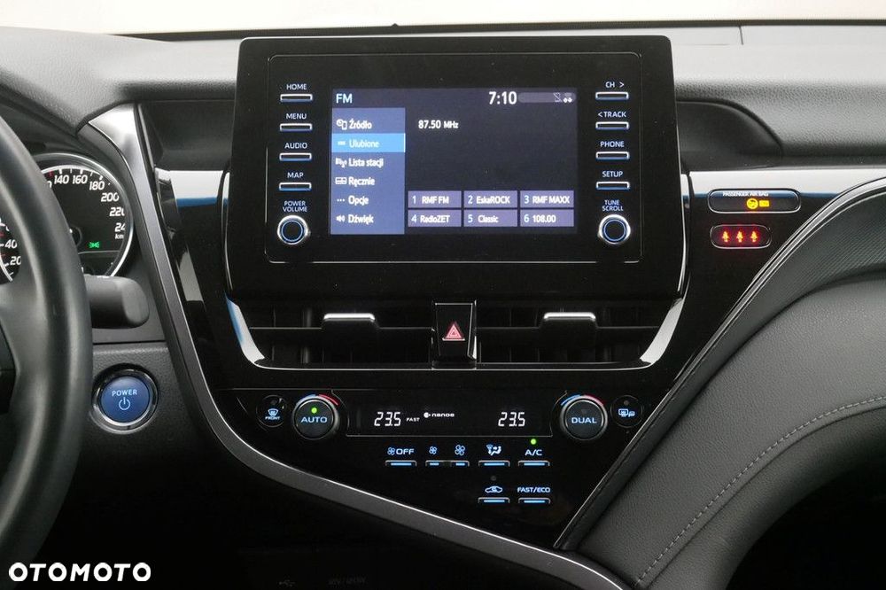 Toyota Camry 2.5 Hybrid Comfort CVT - 10