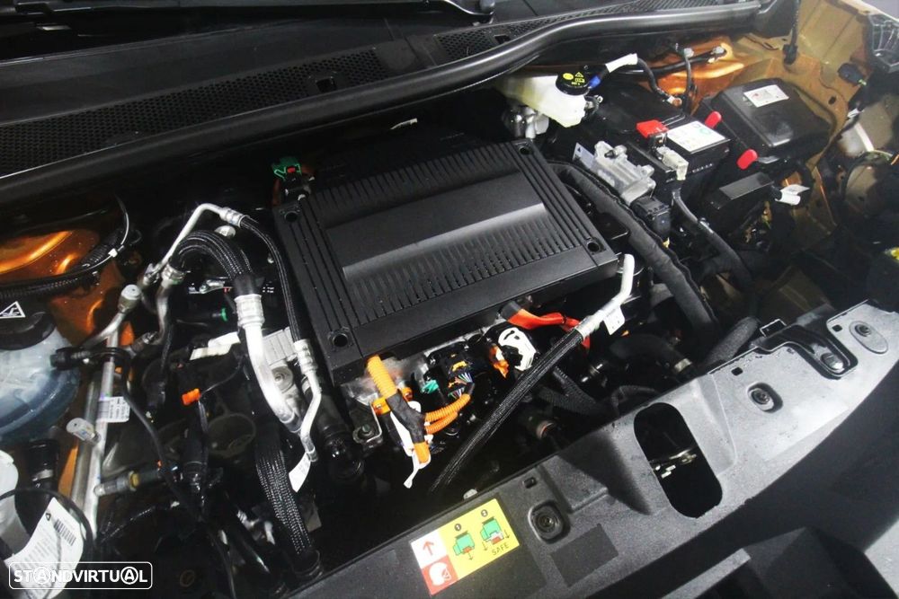 Peugeot e-2008 50 kWh Active Pack - 13