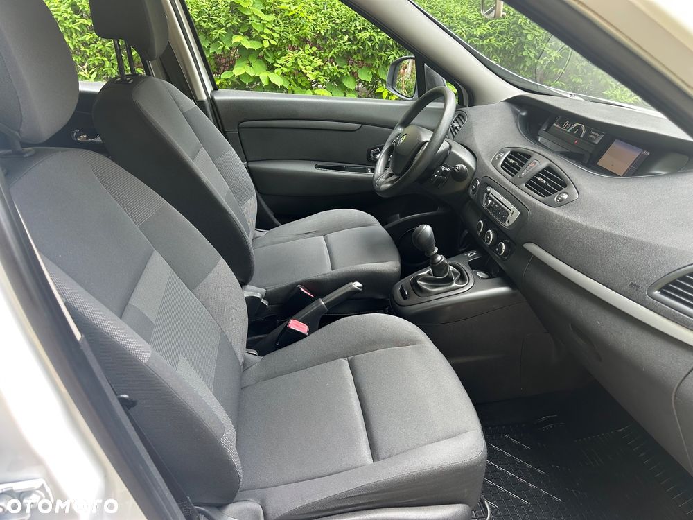Renault Scenic 1.6 16V 110 TomTom Edition - 18