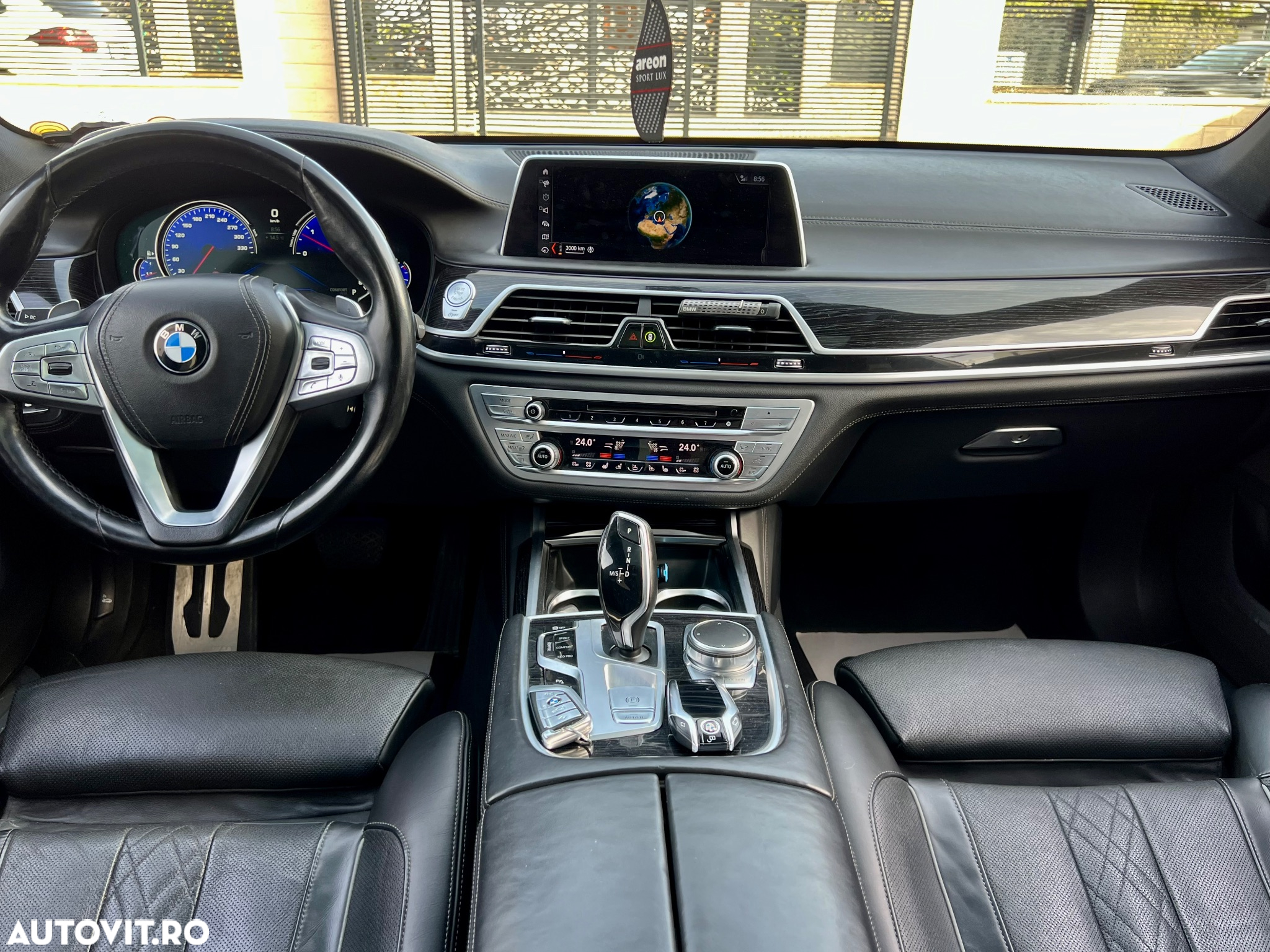 BMW Seria 7 740d xDrive - 29