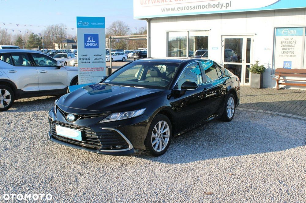 Toyota Camry - 2