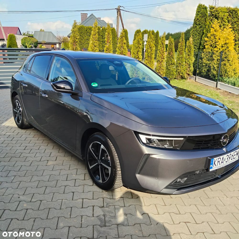 Opel Astra 1.2 T Elegance S&S - 1