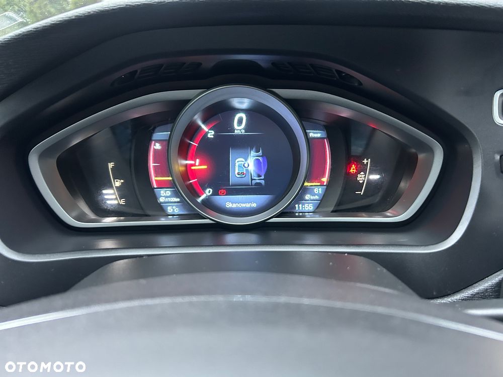 Volvo V40 D2 Momentum - 21