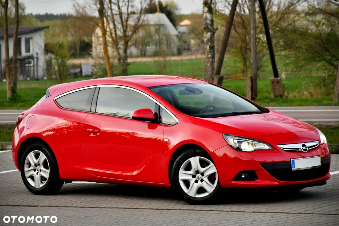 Opel Astra III GTC 1.6 T Cosmo - 6