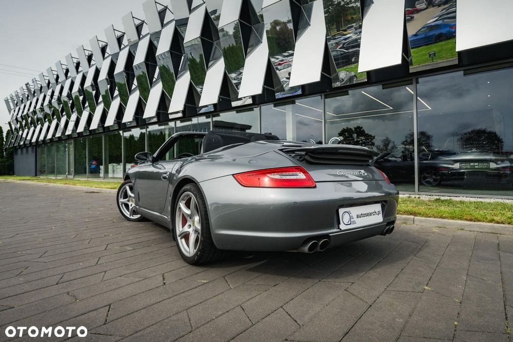 Porsche 911 Carrera 4S - 2
