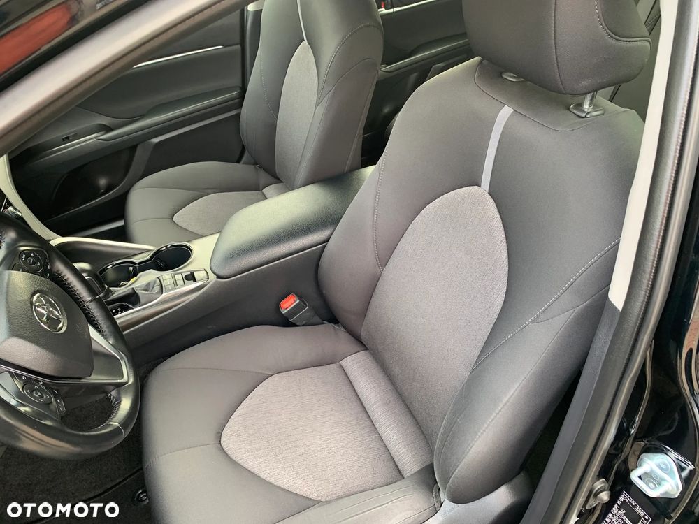 Toyota Camry 2.5 Hybrid Comfort CVT - 14