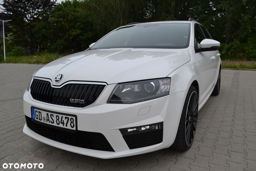 Skoda Octavia 2.0 TDI (Green tec) RS - 1