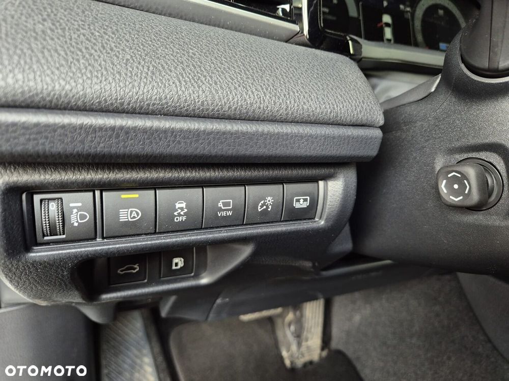 Toyota Camry - 10