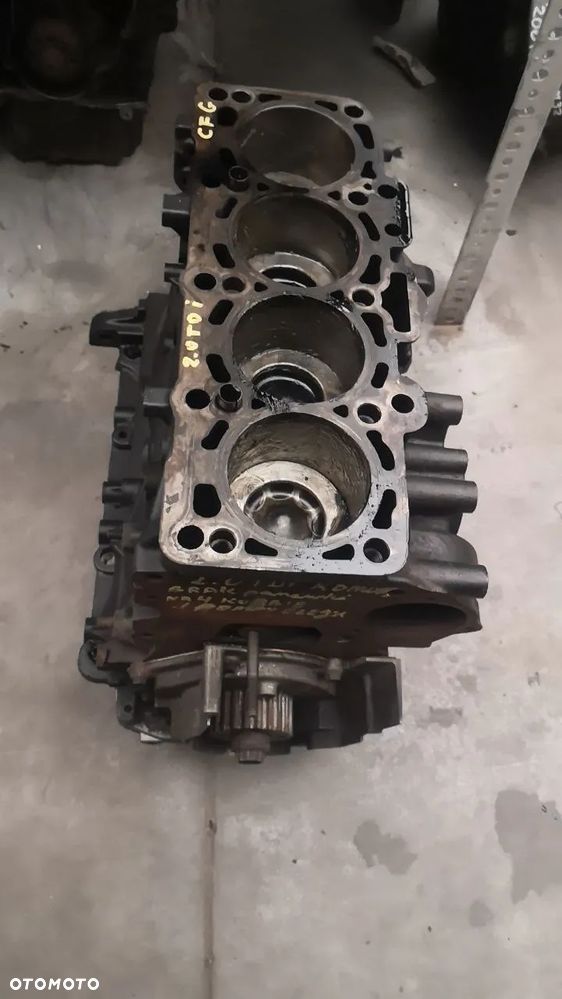 SILNIK DÓŁ BEZ GŁOWICY CFG 2.0 TDI CR - 1