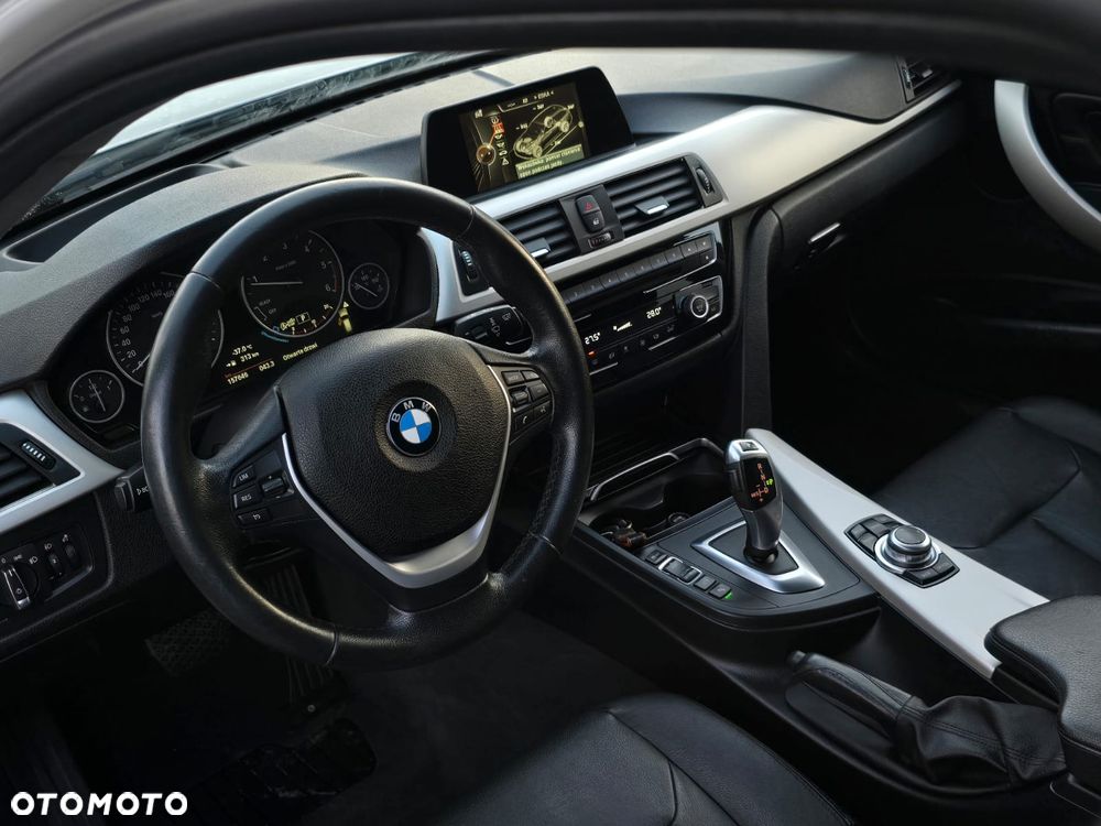 BMW Seria 3 320d xDrive Edition Luxury Line Purity - 17
