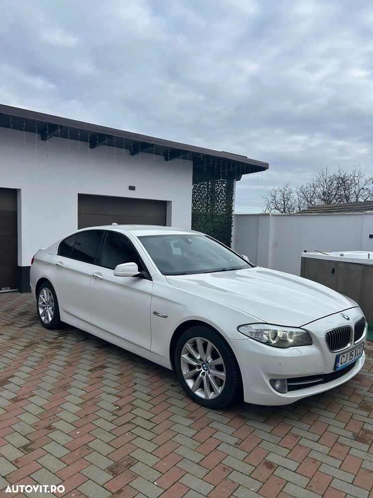BMW Seria 5 525d xDrive Sport-Aut. - 3