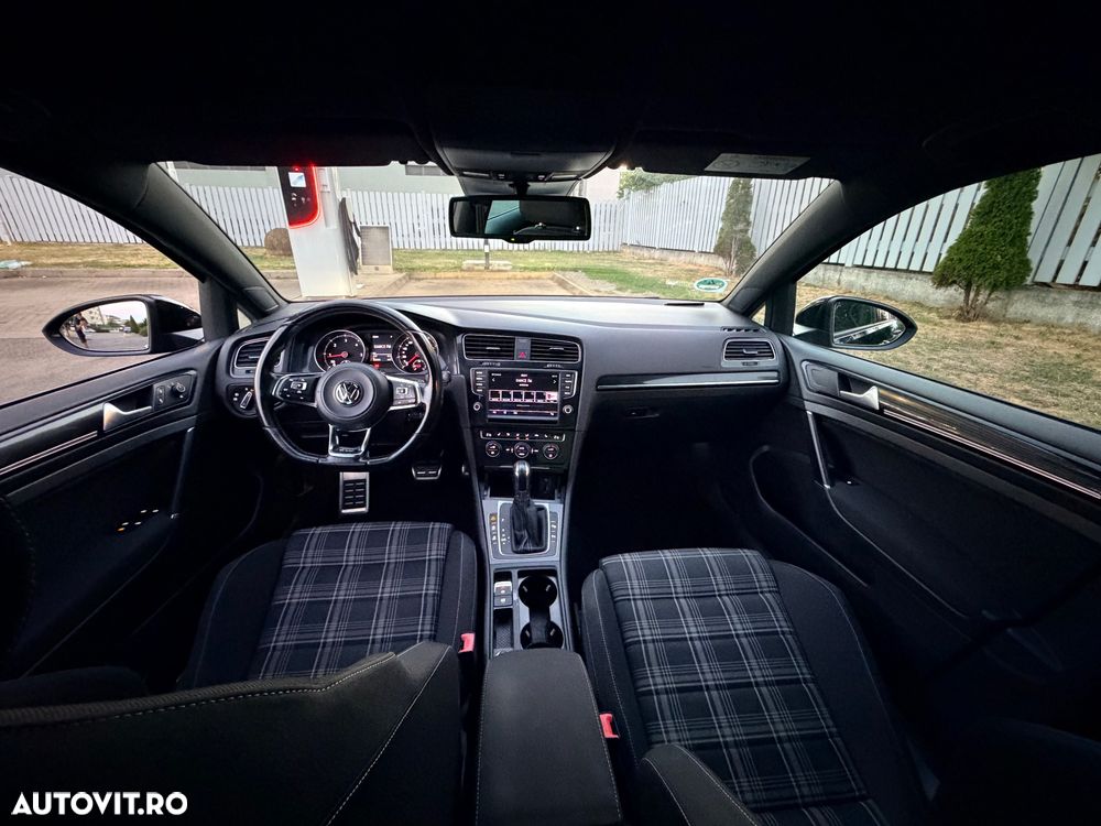 Volkswagen Golf 2.0 TDI DPF BMT DSG GTD - 9