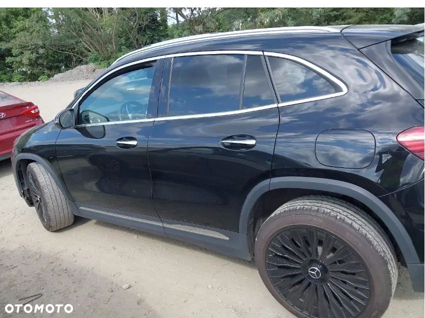 Mercedes-Benz GLA 250 4Matic 8G-DCT AMG Line - 9