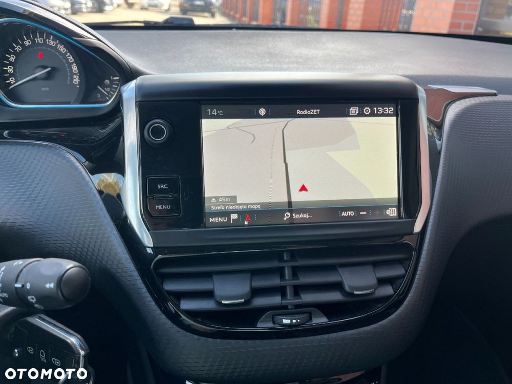 Peugeot 2008 1.2 Pure Tech GPF Allure S&S EAT6 - 11