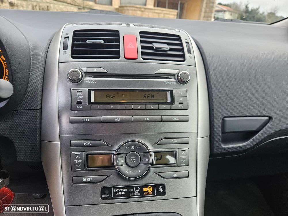 Toyota Auris 1.4 D-4D ACtive - 16