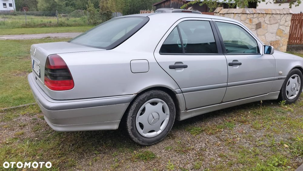 Mercedes-Benz Klasa C 180 Esprit - 2