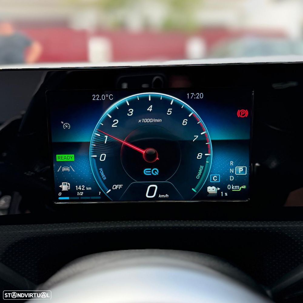 Mercedes-Benz A 250 Limousine e 8G-DCT AMG Line - 19