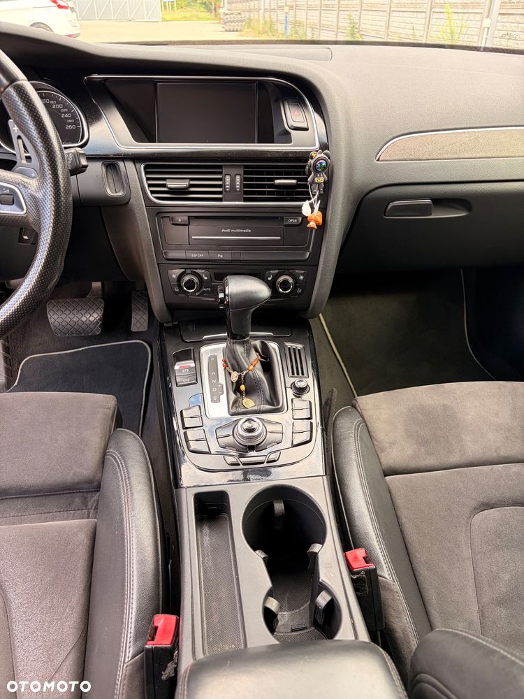 Audi A4 Avant 3.0 TDI Quattro S tronic - 14