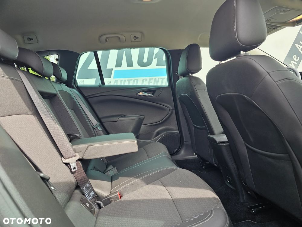 Opel Astra 1.4 Turbo Sports Tourer Innovation - 16