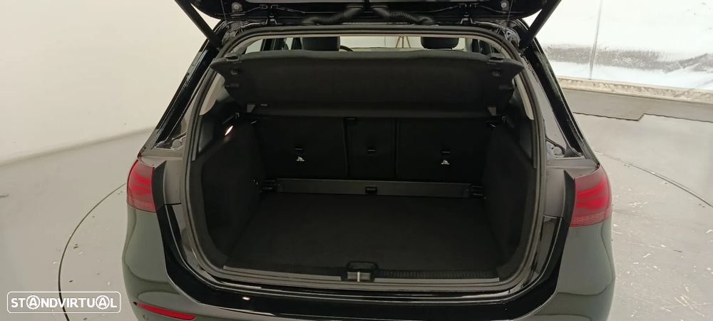 Mercedes-Benz B 180 d - 31