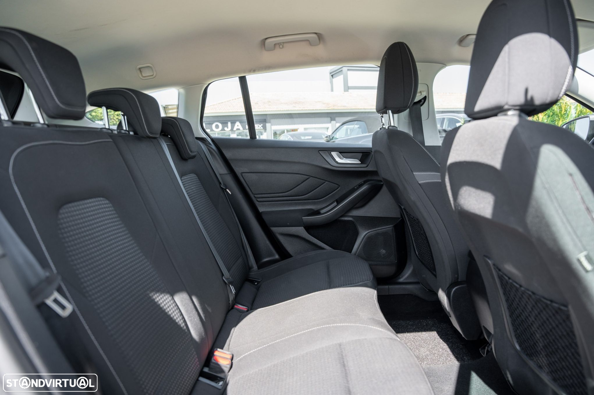 Ford Focus SW 1.5 TDCi EcoBlue Business Aut. - 19
